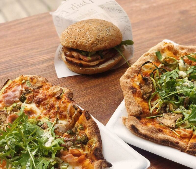 Doppio pizza & Roasted porchetta buns